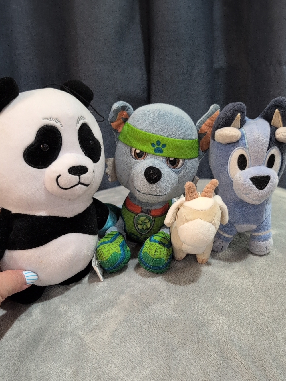 Paw Patrol Rocky, Bluey, Jujutsu Kaisen, Goat